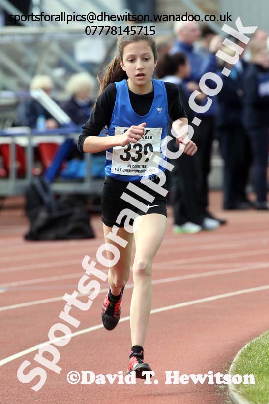 Girls under-15s 3000 metres, North Eastern Track and Field Champs, Gateshead Stadium. Photo: David T. Hewitson/Sports for All Pics
